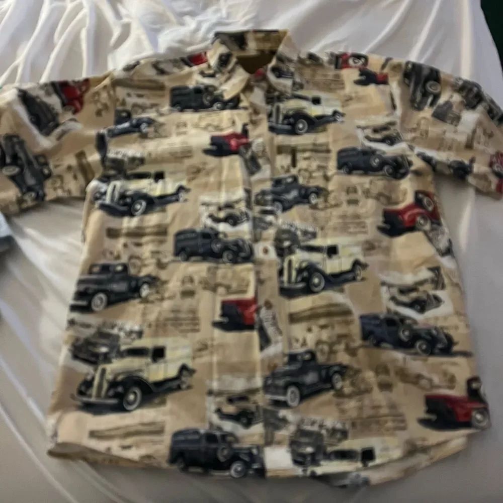 North River Classic Car Short Sleeve Button Down Shirt sz M EUC